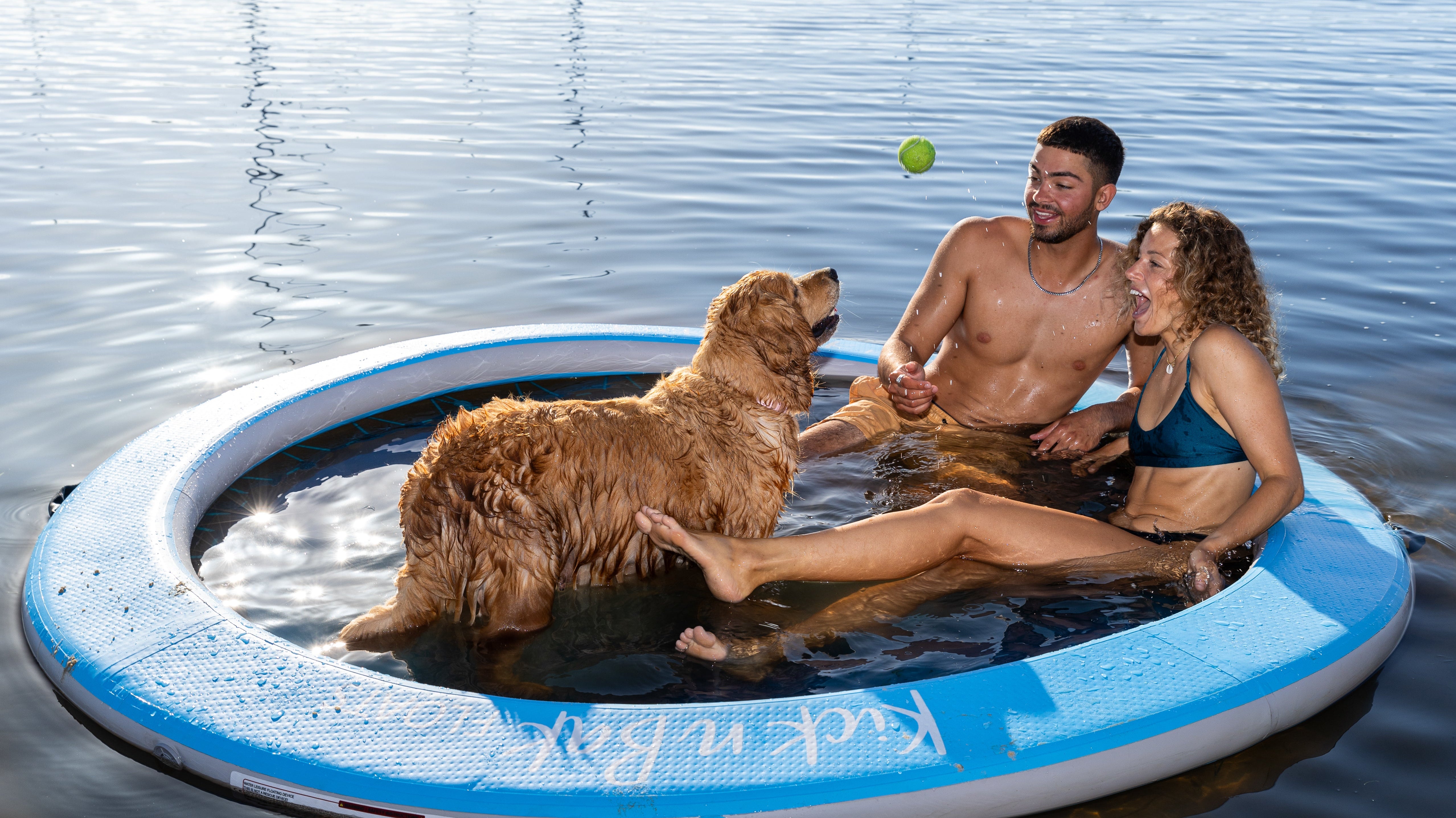 The Ultimate Gift for Dog Owners: A Floating Paradise for You and Your Pup